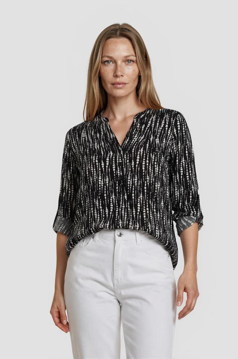 Half Button Up Pleated Shirt - Black