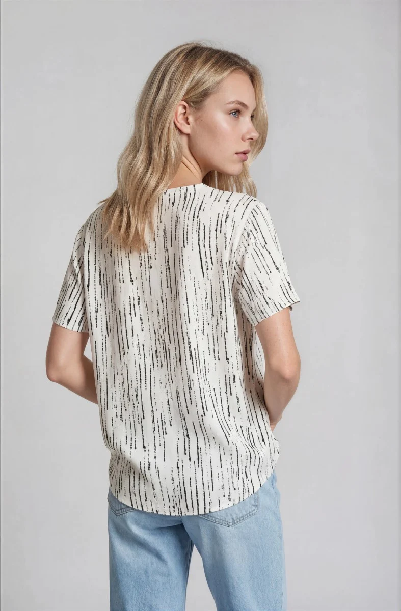Short Sleeve Crew Neck Tee - White - Image 2