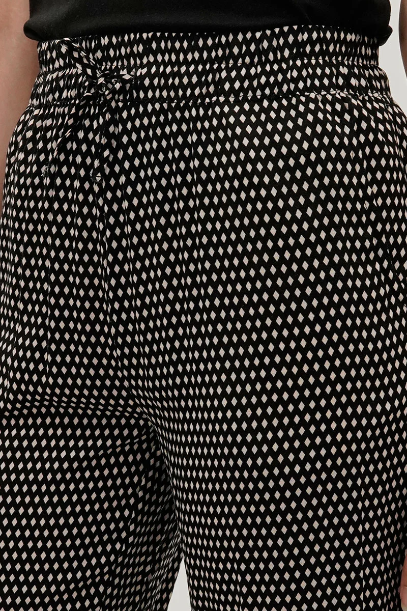 Diamond Print Wide Leg Pants - Black - Image 4