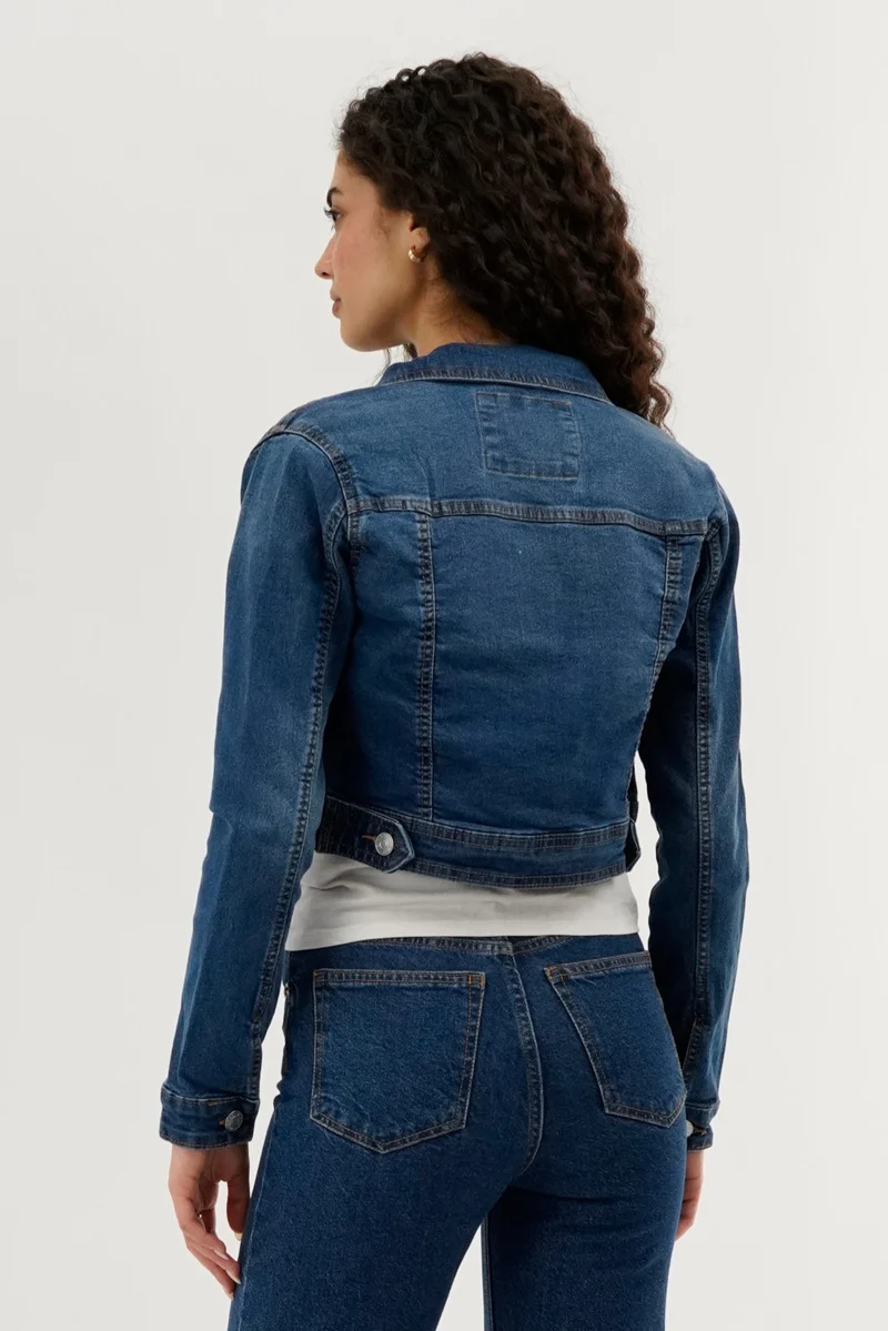 Cropped Button Down Denim Jacket - Blue - Image 3