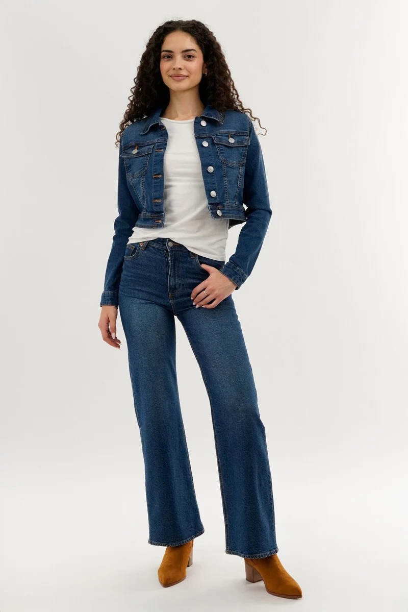 Cropped Button Down Denim Jacket - Blue - Image 5