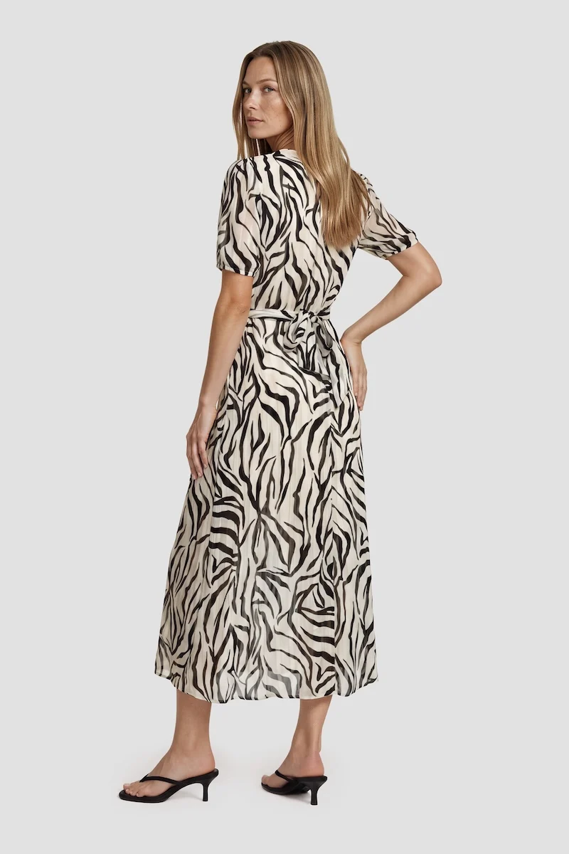 Short Sleeve V Neck Printed Midi Dress - White - Image 2