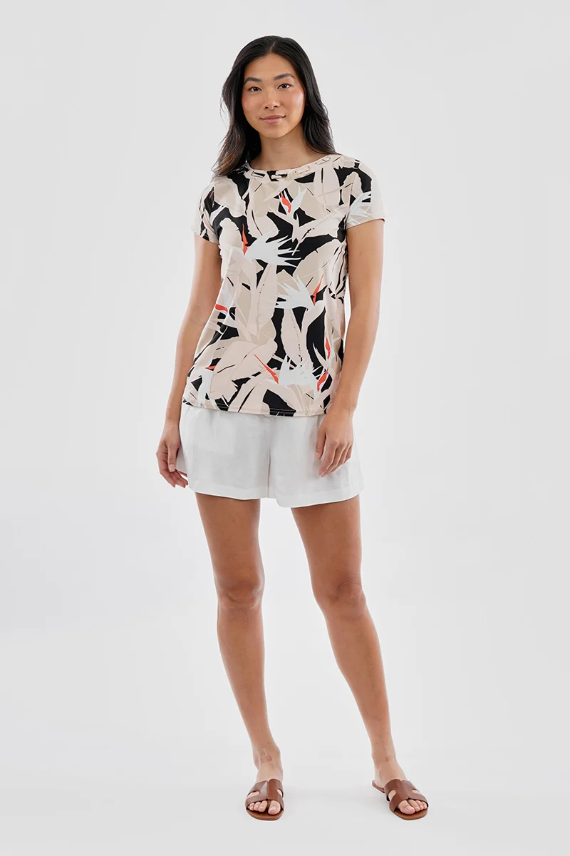 Feather Print Grommet Neck Detail Tee - Black - Image 5