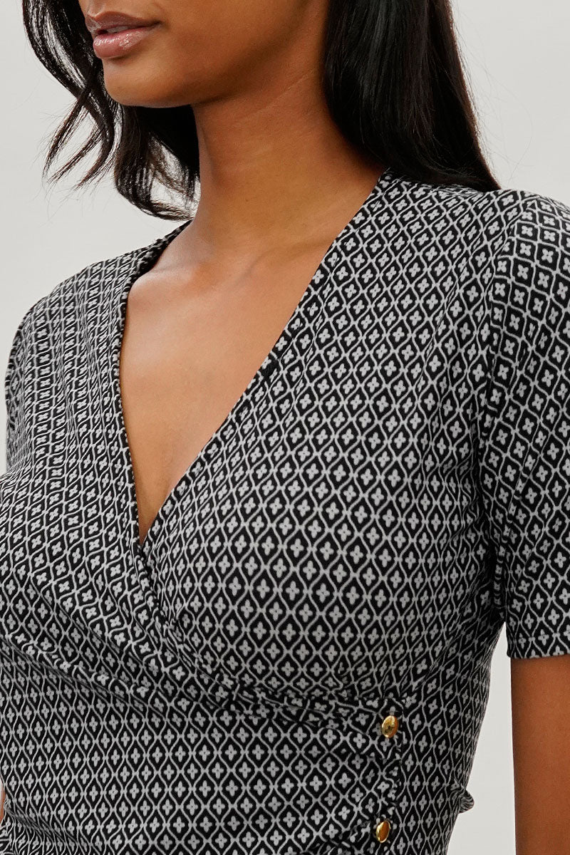 Patterned Side Button Tee - Black - Image 4