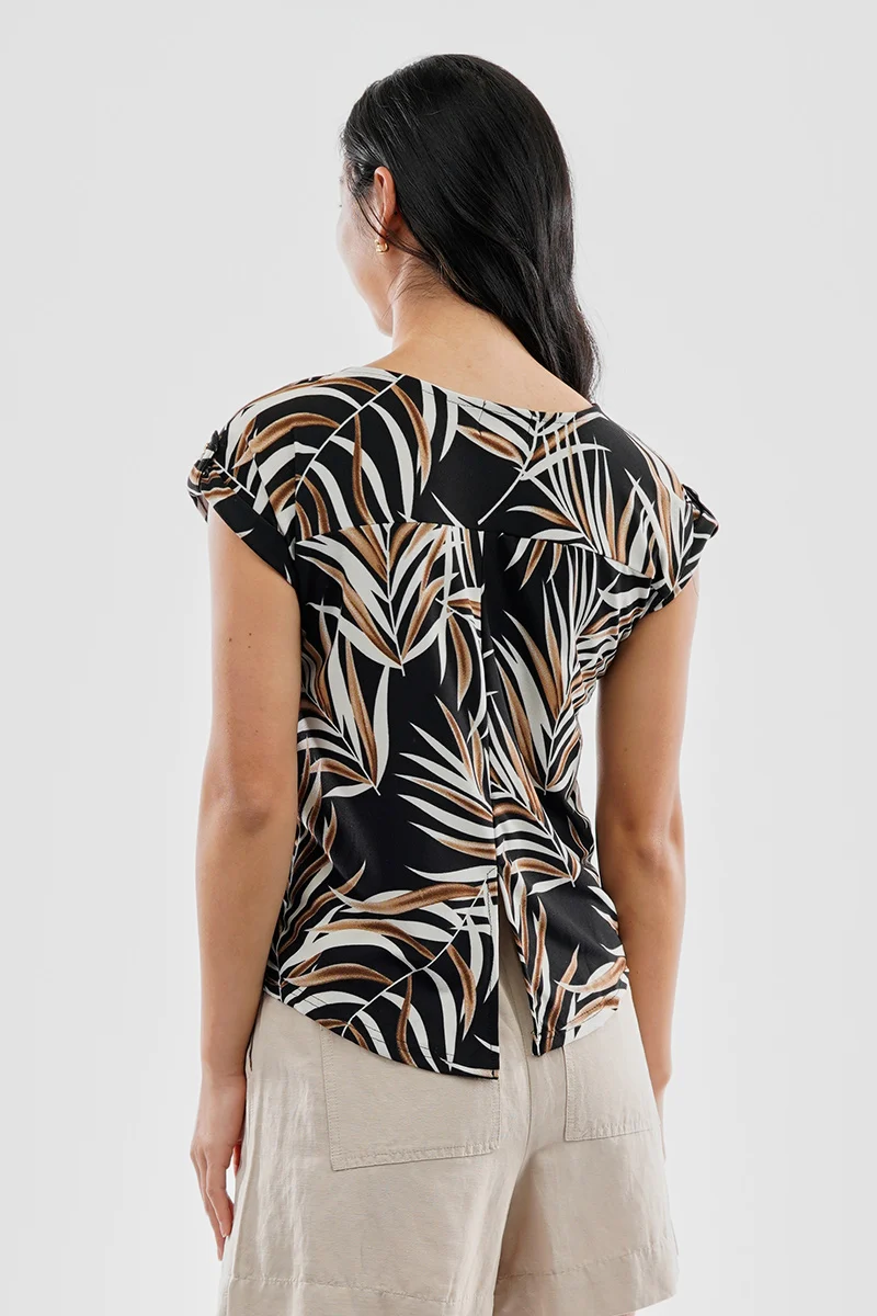 Leaf Print Cap Sleeve Back Slit Tee - Black - Image 3