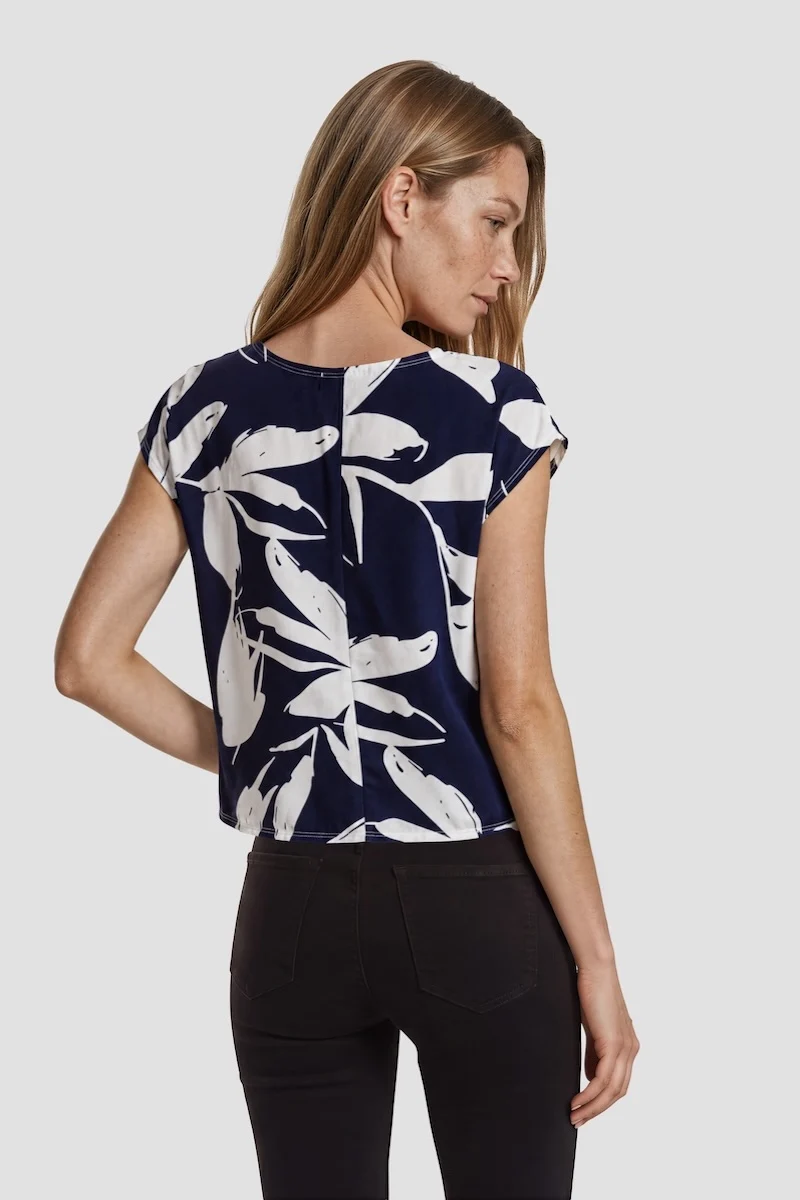 Short Sleeve Round Neck Shirt - Blue - Image 2