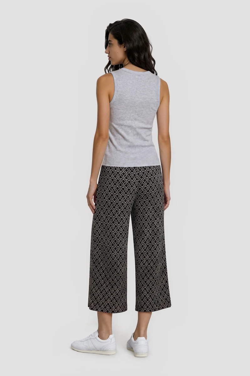 Printed Fold Over Cropped Pants - Black - Image 2