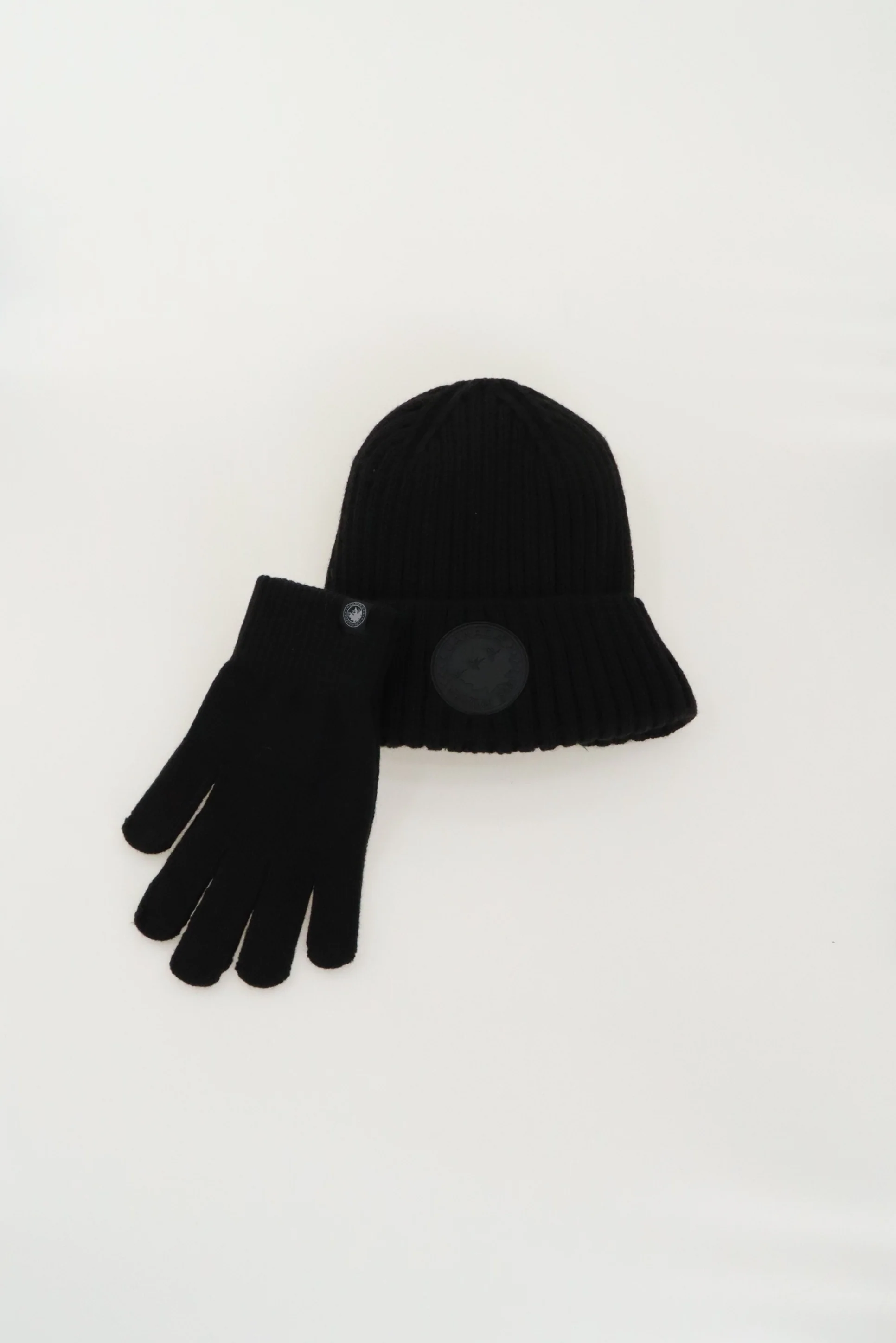 Gloves and Ribbed Knit Hat - Black - Image 4
