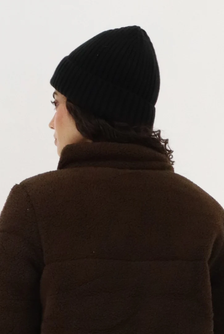 Gloves and Ribbed Knit Hat - Black - Image 3