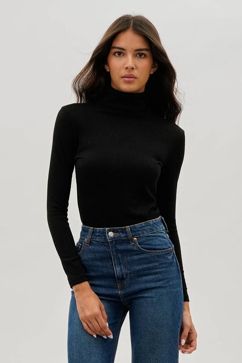Ribbed Turtleneck Pullover Sweater - Black