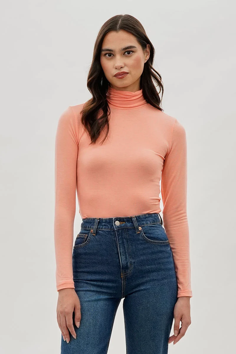 Cinched Side Turtleneck Long Sleeve Top - Pink