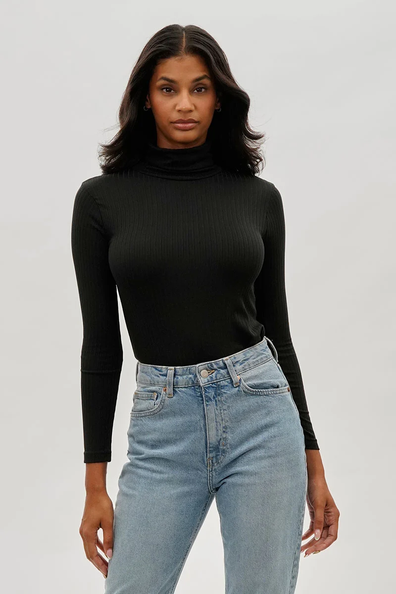Long Sleeve Turtleneck Pullover Sweater - Black
